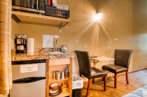Creekside Cowa-Bungalow! - image 27