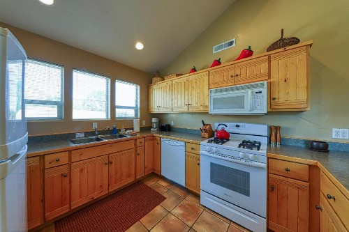 Rim Village D4 - image 5