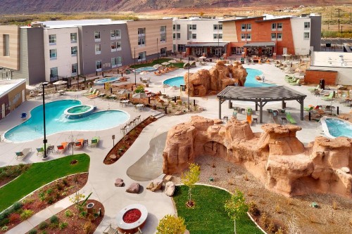 SpringHill Suites by Marriott Moab - image 1
