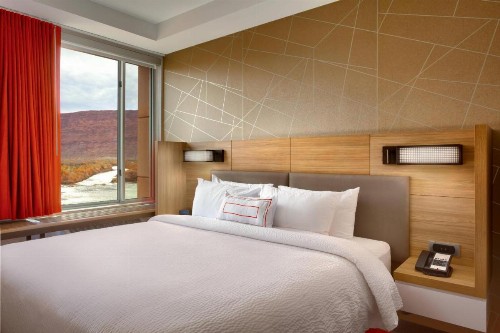SpringHill Suites by Marriott Moab - image 5
