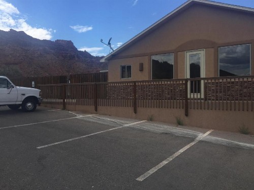 Oleander Place - image 25