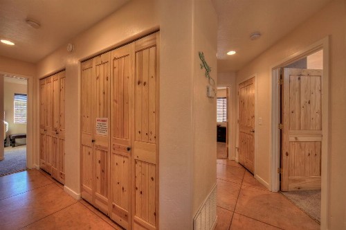 Oleander Place - image 33