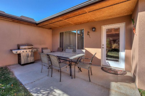 Oleander Place - image 38