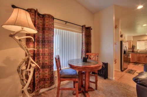 Oleander Place - image 40