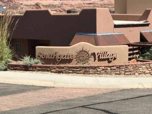 Oleander Place - image 50