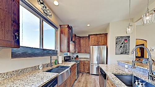 Village Place - image 34