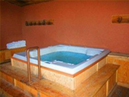Red Stone Inn - image 4