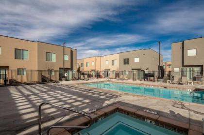 Poolside End Unit Home No Bunkbeds Free Bikes 96 Hour Cancellation   Entrada 417 moab Utah