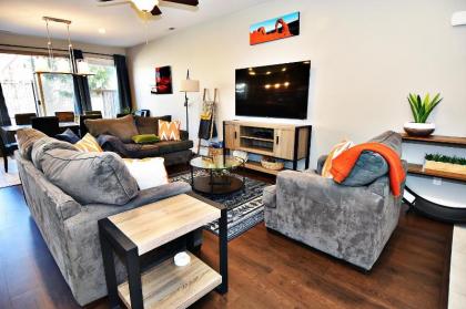 Sleeps 46 Pet Friendly 96 Hour Cancellation Free Bikes Poolside Homes - Entrada 424 428 and 432 - image 26