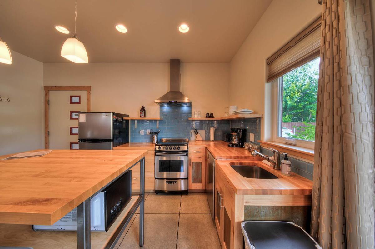 Casa Moab Casita 1 - Short Walk to Main Street with Outdoor Sauna - image 7