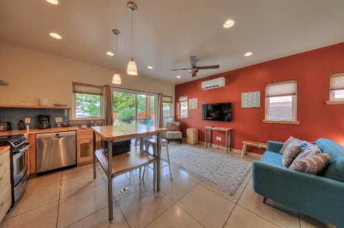 Casa Moab Casita 1 - Short Walk to Main Street with Outdoor Sauna - image 8