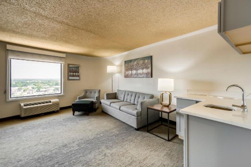 Holiday Inn Mobile Downtown Historic District an IHG Hotel - image 35