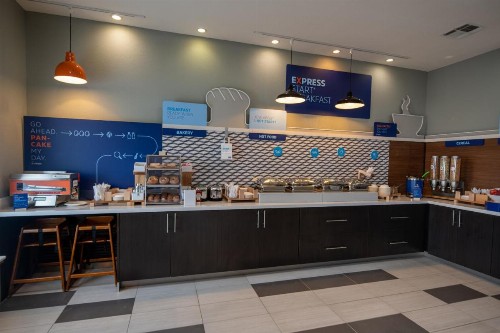 Holiday Inn Mobile Downtown Historic District an IHG Hotel - image 42