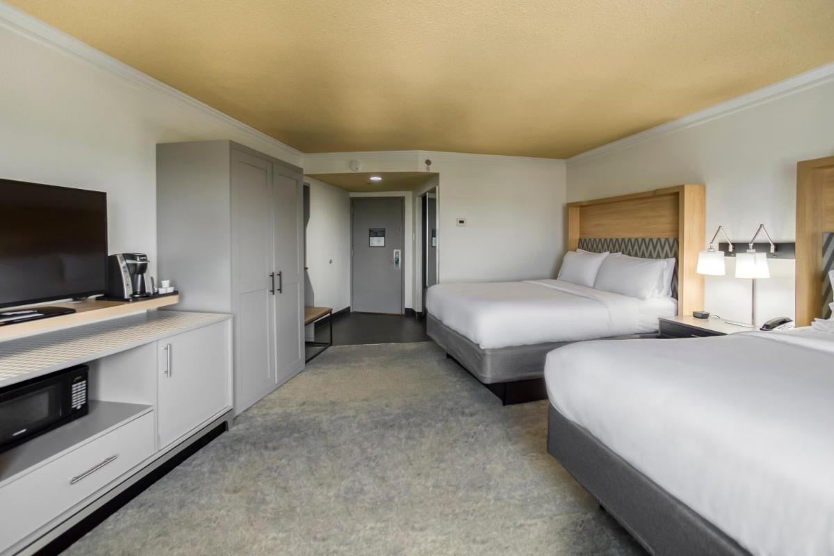 Holiday Inn Mobile Downtown Historic District an IHG Hotel - image 7