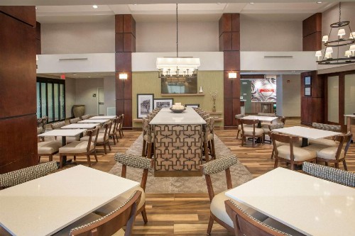 Hampton Inn & Suites Mobile Providence Park/Airport - image 13