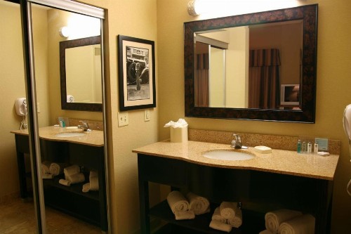 Hampton Inn & Suites Mobile Providence Park/Airport - image 20