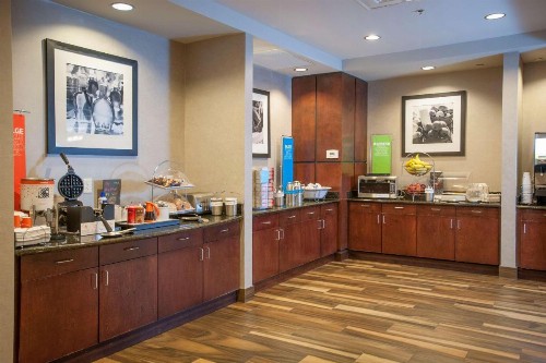 Hampton Inn & Suites Mobile Providence Park/Airport - image 26