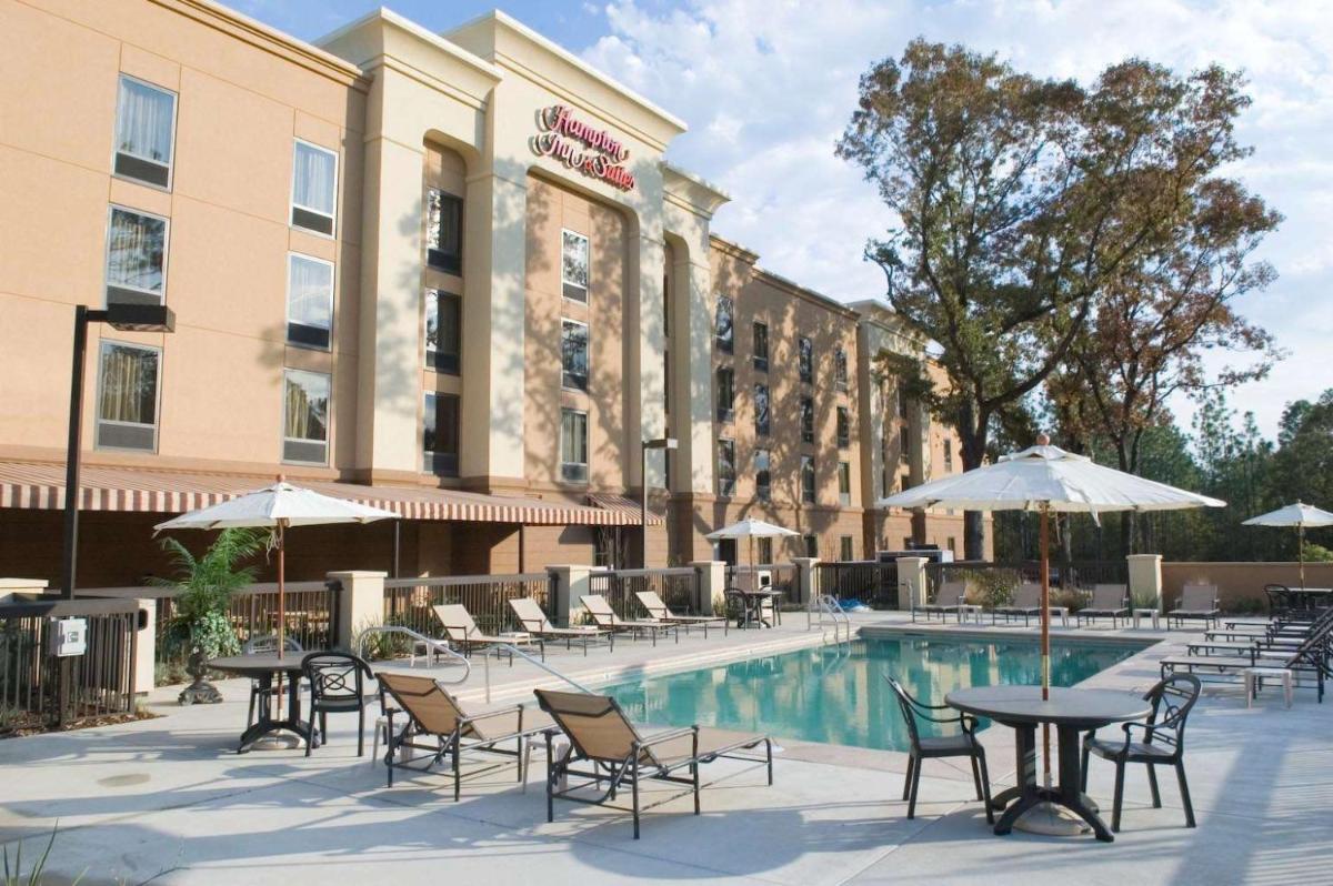 Hampton Inn & Suites Mobile Providence Park/Airport - image 4