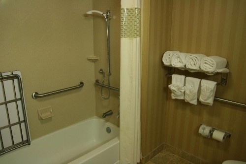 Hampton Inn & Suites Mobile Providence Park/Airport - image 6