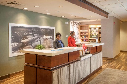 Hampton Inn & Suites Mobile Providence Park/Airport - image 9