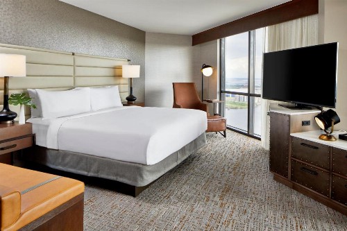 Renaissance Mobile Riverview Plaza Hotel - image 13