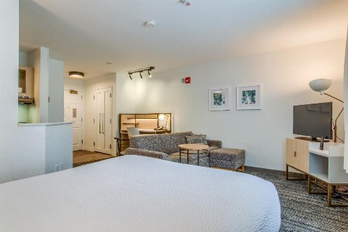 TownePlace Suites Mobile - image 19