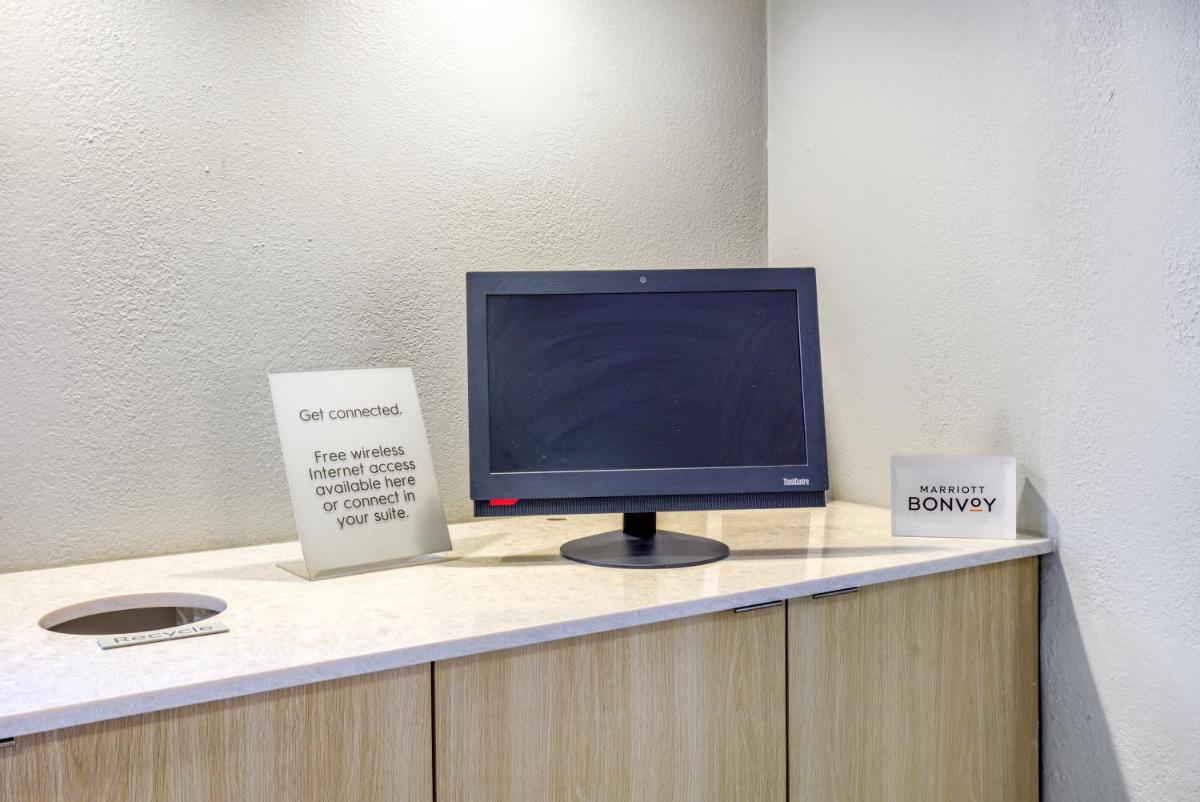 TownePlace Suites Mobile - image 6