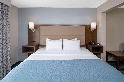 Wingate By Wyndham - Mobile - image 14