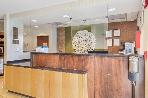 Fairfield Inn and Suites Mobile - image 10