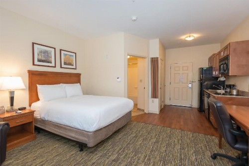 Candlewood Suites Mobile-Downtown an IHG Hotel - image 29