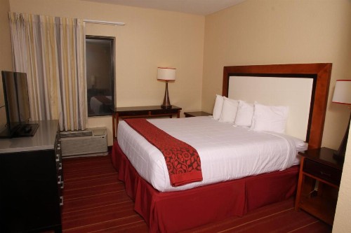 Days Inn by Wyndham North Mobile - image 6