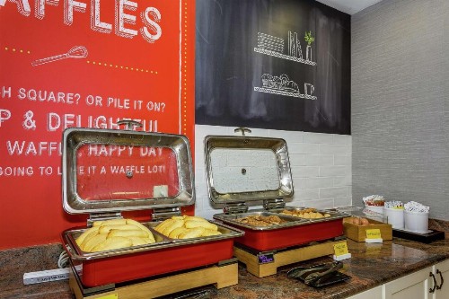 Hampton Inn & Suites Mobile - Downtown Historic District - image 16