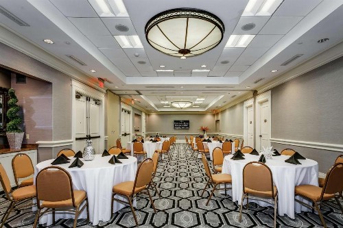 Hampton Inn & Suites Mobile - Downtown Historic District - image 17