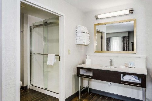 Hampton Inn & Suites Mobile - Downtown Historic District - image 27