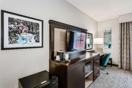 Hampton Inn & Suites Mobile - Downtown Historic District - image 30