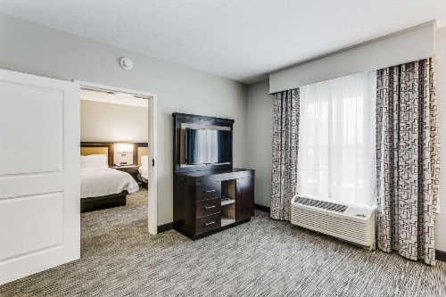 Hampton Inn & Suites Mobile - Downtown Historic District - image 45