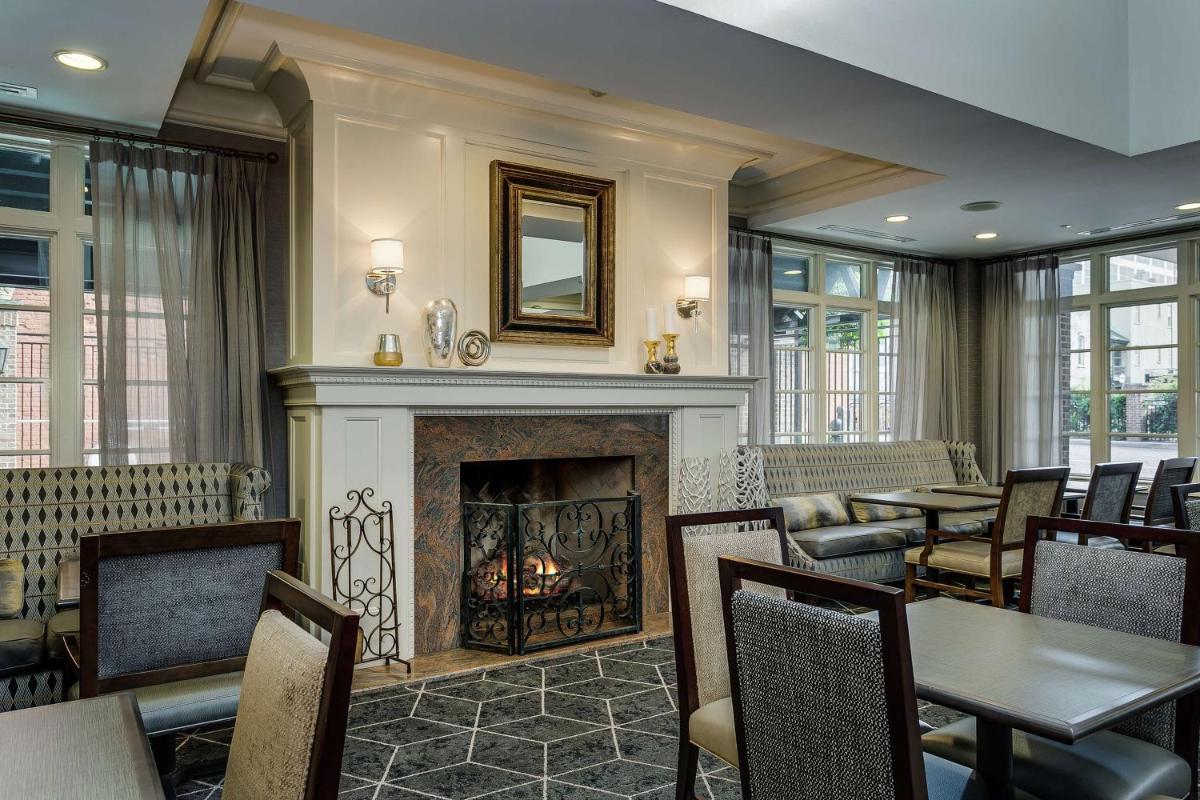 Hampton Inn & Suites Mobile - Downtown Historic District - image 6
