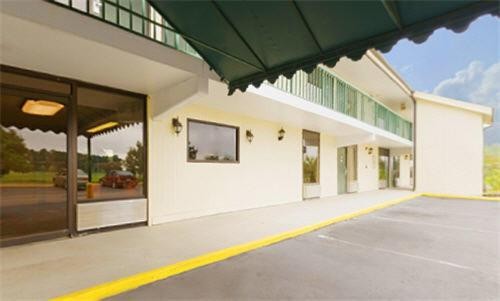 Super Inn - image 22