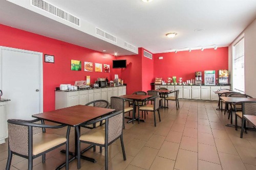 Quality Inn Downtown Historic District - image 14