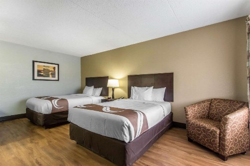 Quality Inn Downtown Historic District - image 22
