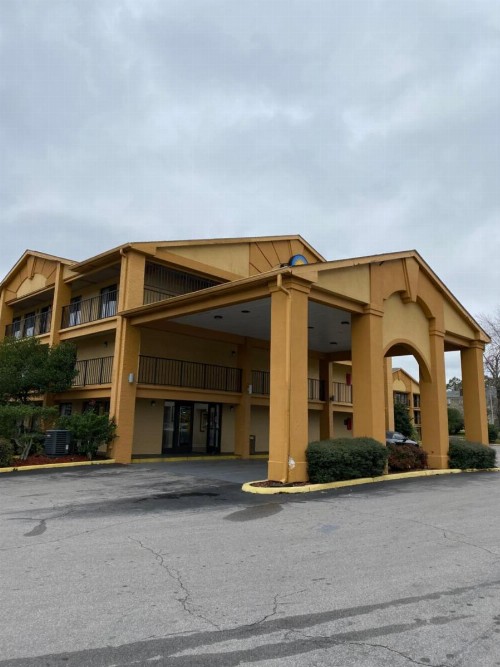 Days Inn & Suites Mobile - image 13