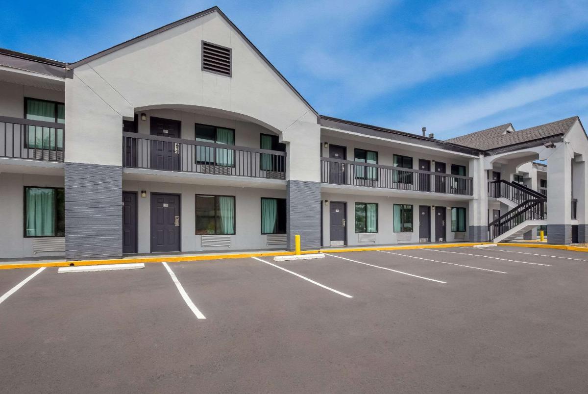 Americas Best Value Inn & Suites Mobile - image 5