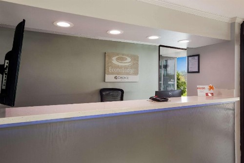 Americas Best Value Inn & Suites Mobile - image 8
