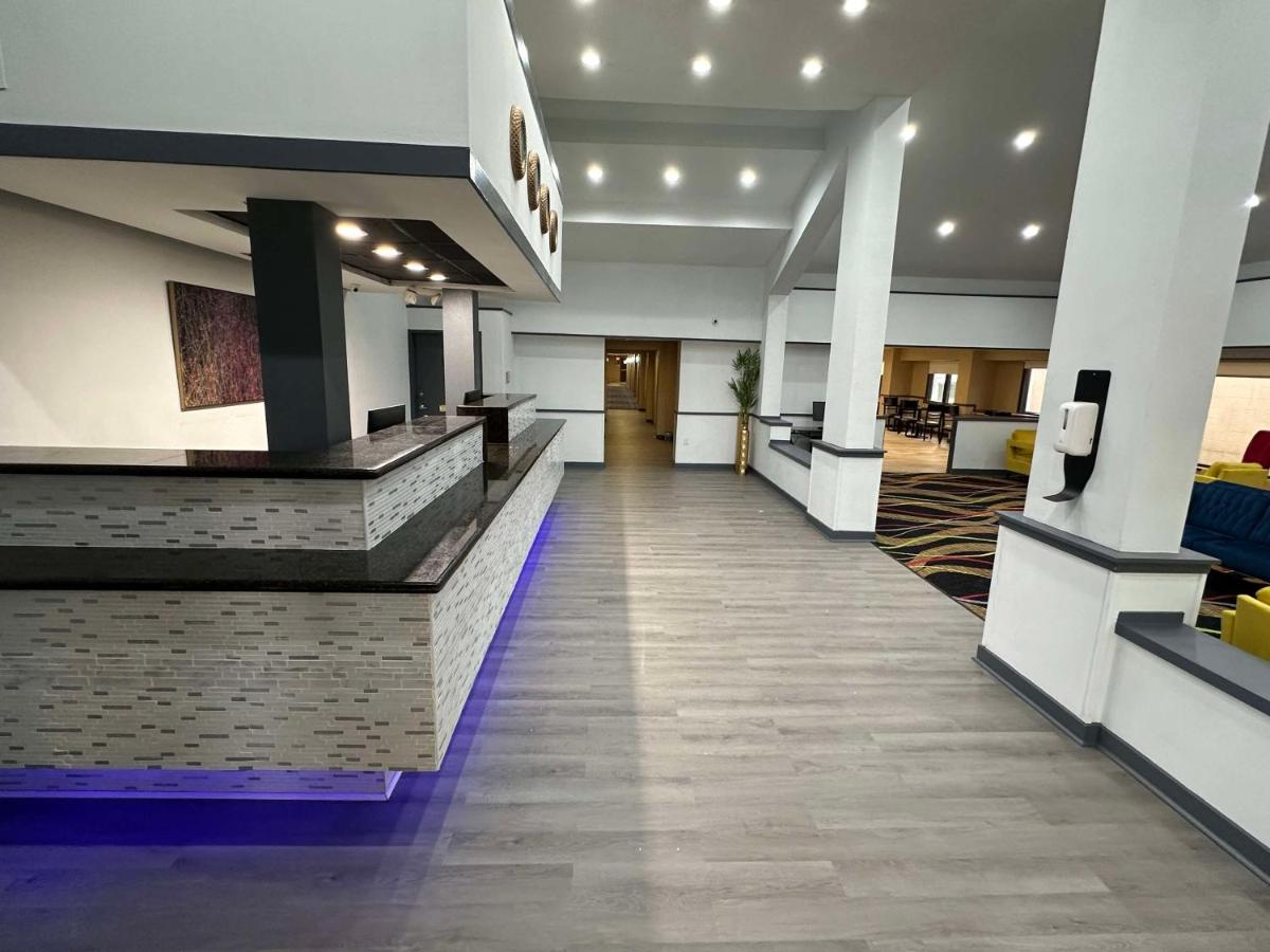 Comfort Inn Mobile - image 7