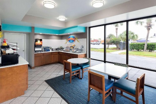 Baymont by Wyndham Mobile/Tillmans Corner - image 2