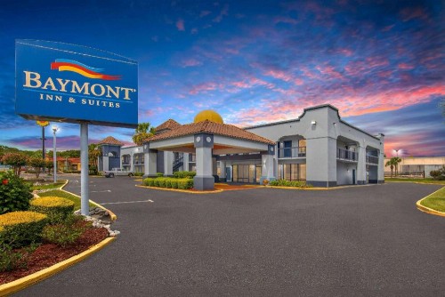Baymont by Wyndham Mobile/Tillmans Corner - image 8
