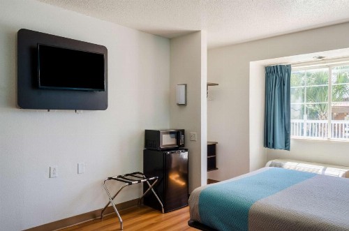 Motel 6-Mobile AL - image 25