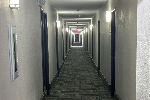 Quality Inn & Suites at Airport Blvd I-65 - image 12