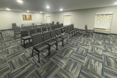 Quality Inn & Suites at Airport Blvd I-65 - image 26