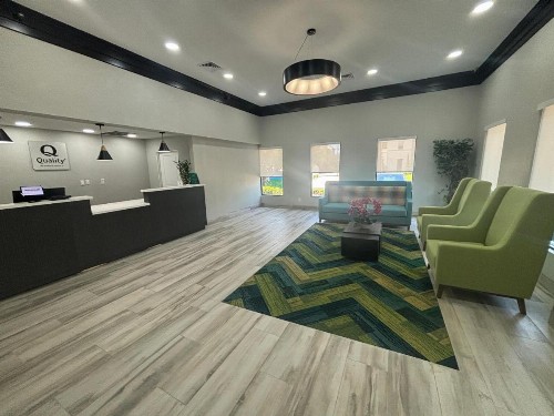Quality Inn & Suites at Airport Blvd I-65 - image 32